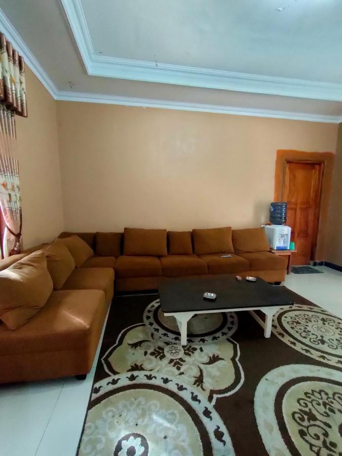 Villa Edwin Puncak Bogor Bagian luar foto