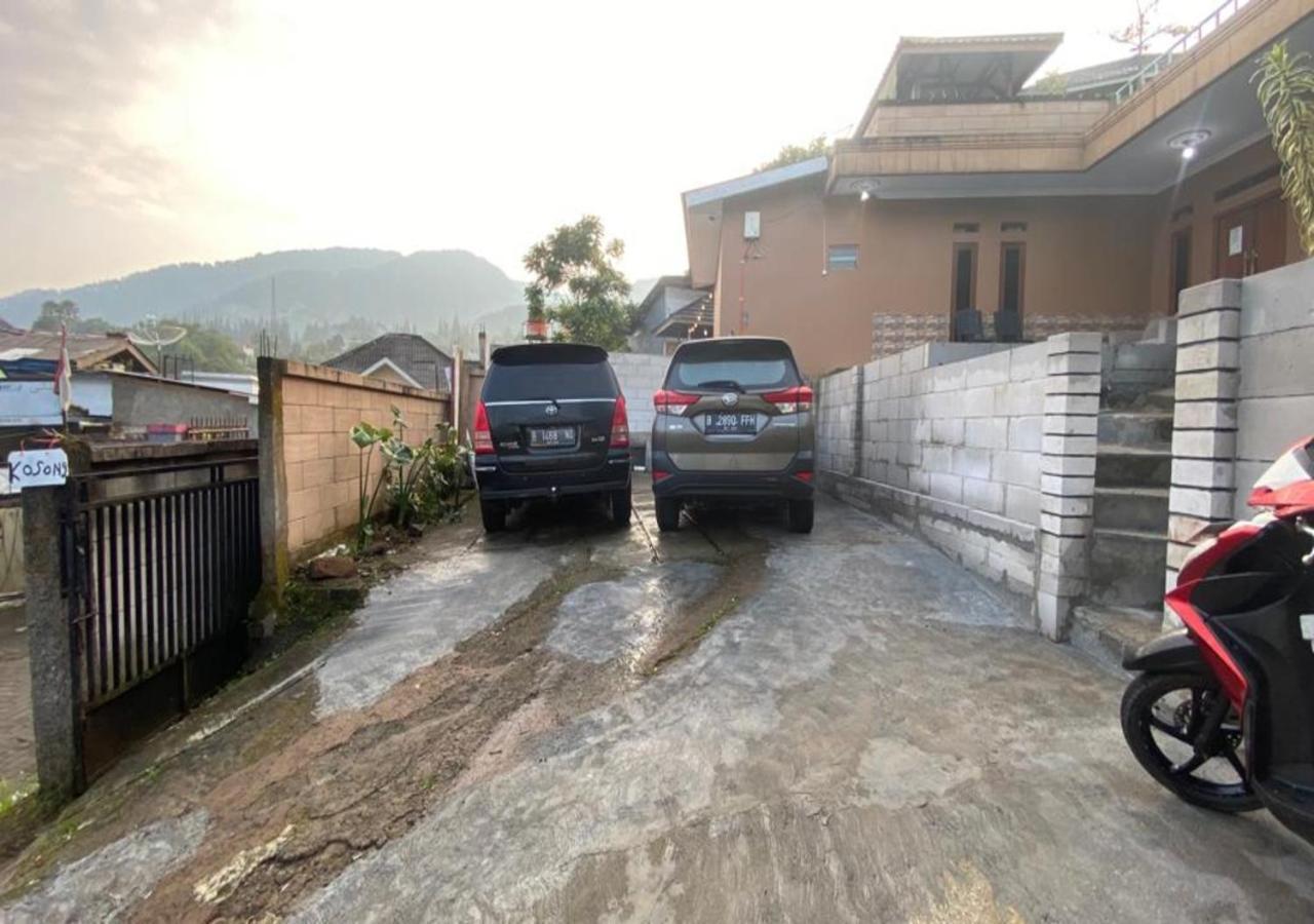 Villa Edwin Puncak Bogor Bagian luar foto