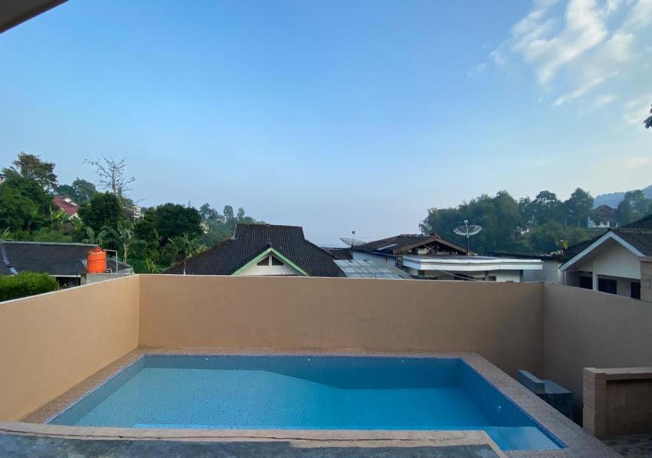 Villa Edwin Puncak Bogor Bagian luar foto